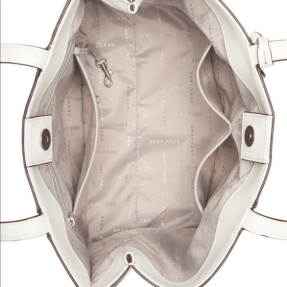 ⬇️DKNYauthentic leather,women bag, tote NEW W TAG - Picture 7 of 8